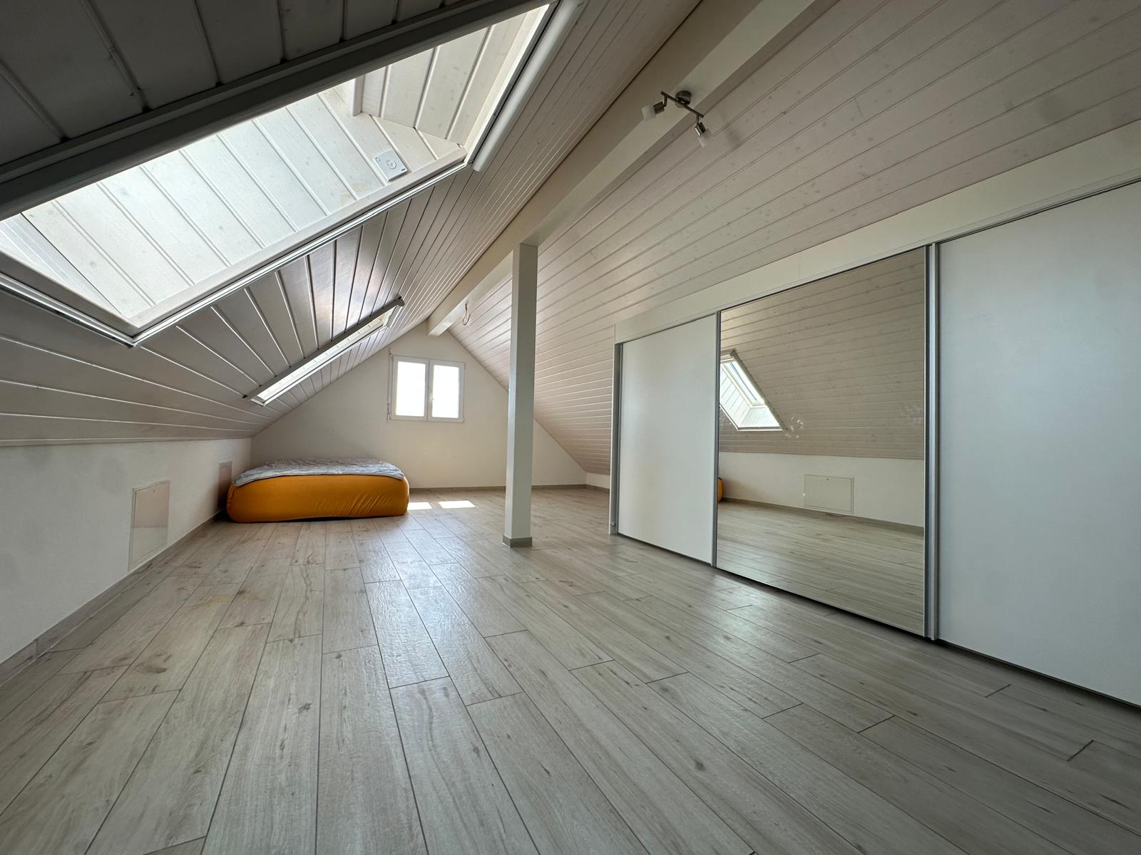 Spacieux appartement neuf à proximité du LEB