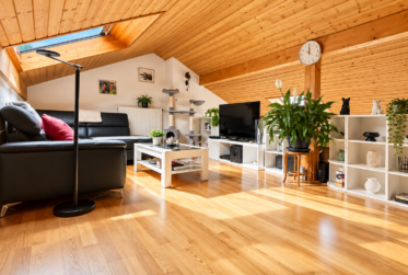 Pour investisseurs – Lot de 4 appartements, une surface commerciale en PPE et 10 parkings