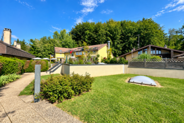Pour investisseurs – Lot de 4 appartements, une surface commerciale en PPE et 10 parkings
